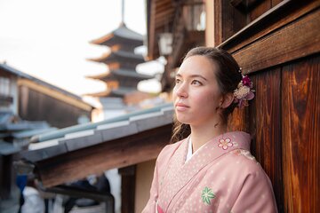 A Privately Guided Photoshoot in Beautiful Kyoto