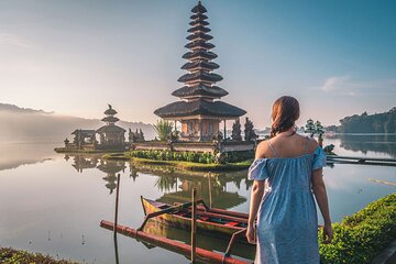 Bali Tour: Bratan Temple, Hidden Waterfall and Handara Gate