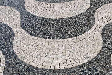 Private Lisbon Walking Tour - City Highlights and 2 Tastings