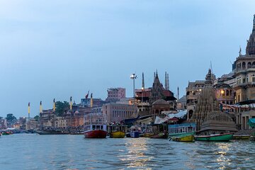 Varanasi Landmark Evening City Tour - Aarti, Boating & Witnessing the GOD