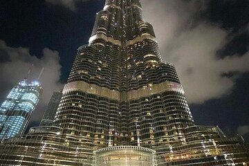 Burj Khalifa (124+125 Floor) Entry tickets with Treats At Cafe