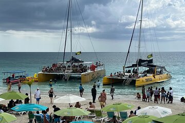 Negril Private Day Tour: ATV Ride, Party Catamaran & Ricks Cafe