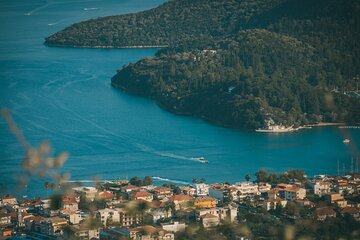 Athens to Lefkada Private Transfer