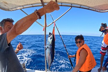 Departing from Onna Village (Maeda Fishing Port)! Fishing experience/trolling | Complete boat charter plan (4 hour course/7 hour course)