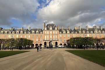 Small Group Marais/Place des Vosges Walking Tour -10 people max