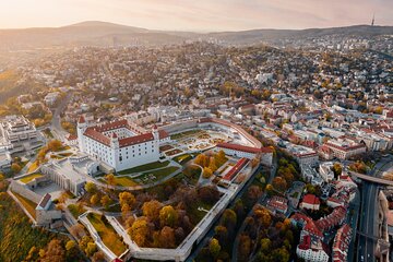 Private day trip from Budapest to Bratislava, Vienna, and back