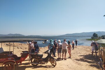 4 hours guided tour: Pepper farm, Secret Lake, Salt fields 