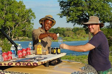 Prime Safari Game Drive with Gin Tonic and Amarula break