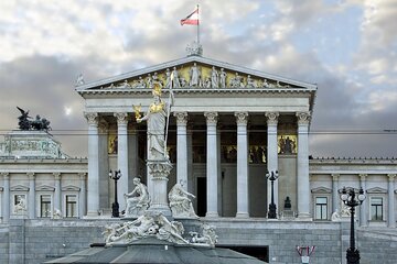 Private Day Tour in Vienna from Budapest with Licensed Guide