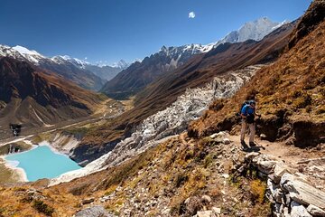 Manaslu Circuit Trek 