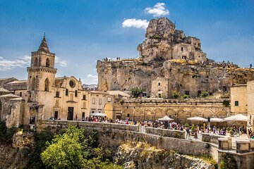 Private transfer from Naples to Matera with a 2 hour stop