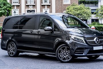 Private Transfer: Marseille to MRS Airport in Luxury Van