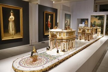 Gallery of the Royal Collections with option to visit the Royal Palace