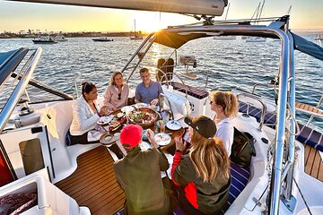 Private Luxurious Sailing Cruise in San Diego Bay