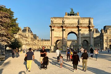 Paris Private City tour, Montmartre, Latin Quarter, St.Chapelle