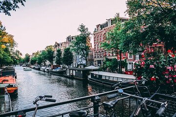 Amsterdam's best Insta Photo Tour: Self guided Audio and GPS