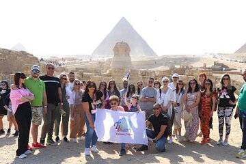 9 Hours Private Tour of Giza Pyramid Sphinx Saqqara and Memphis 