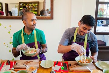 Exploring Cooking Class with Ben Thanh Market visit