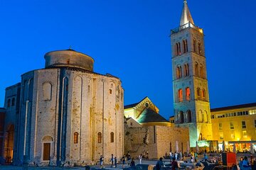 Evening Group Walking Tour in Zadar Old Town