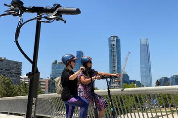  Santiago by Scooter: A Journey between Nature and Urbanism