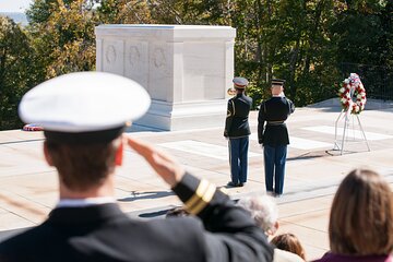 Arlington Cemetery Tour with Guard Ceremony and Iwo Jima Memorial