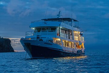 4-Day Galapagos Cruise: Itinerary D(North) aboard Monserrat Yacht