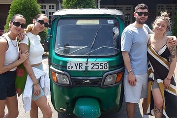 Colombo Sightseeing Private Tour by Tuk Tuk Morning & Evening