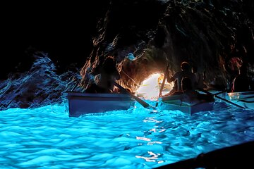 Blue Grotto and Capri All Inclusive Private Boat Tour