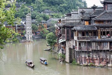 Zhangjiajie and Fenghuang 5 Days Private Tour with accommodations