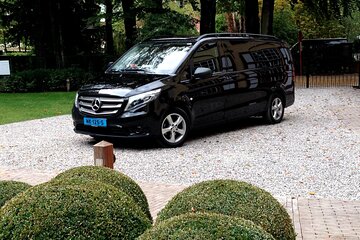 Private Transfer From Amsterdam City To Amsterdam Airport 