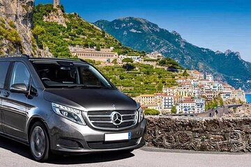 Private transfer: from Sorrento to Naples Airport or Central Station