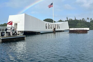 #1 Private Limousine Tour -The USS Arizona & Historic Honolulu 