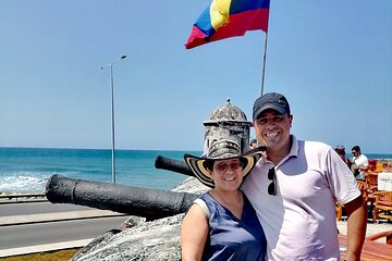 Citytour i love Cartagena Getsemaní castle and walls