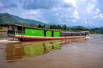 2 Days Transfer from ChiangRai to Lao Slow Boat to Luang Prabang 