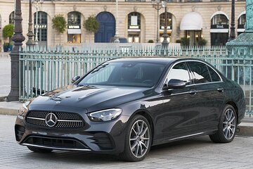 Private Transfer: Paris City to Paris Airport CDG by Business Car