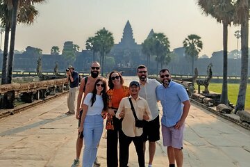 Siem Reap: Small Group Guided Tour 1 day at Angkor