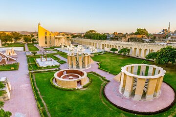 4-Day Luxury Golden Triangle Tour to Agra and Jaipur From Delhi