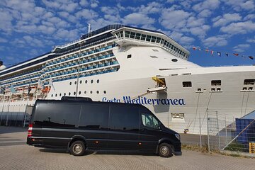 Taxi minibus Transfer Amsterdam to Rotterdam Cruise port