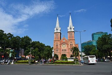 Hanoi : Must-See Attractions Walking Tour With A Guide (Private)