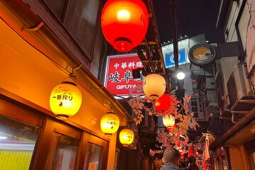 Retro Izakaya and Bar Experience in Shinjuku