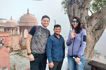 Guide francophone à varanasi 