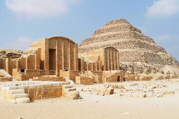 Discover The Ancient Pyramids of Egypt in 2 Days