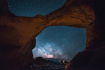 Photo and Hiking tour to the Windows Section Arches NP