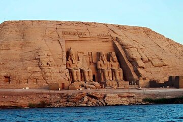 Day Trip To Abu Simbel Temple By bus