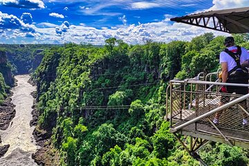 Guided Walking Safari to the Gorge and Bridge