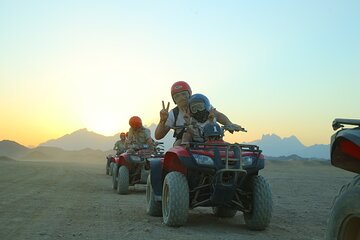 Hurghada Safari Quad and Camel Ride with Night Show and Dinner