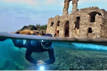 Snorkeling and Discovering the Sunken City