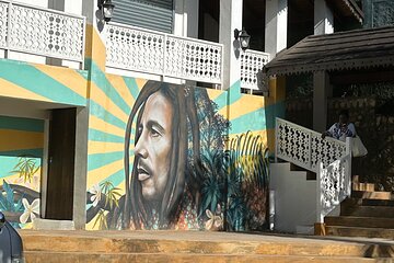 Half Day Bob Marley Private Nine Mile Mausoleum Tour