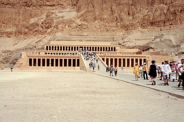 2 Days Trip to Luxor from Hurghada Inclusions Entrance fees 