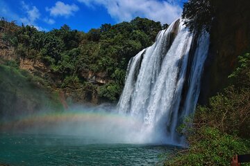 Private tour to Guiyang Huangguoshu waterfall with lunch